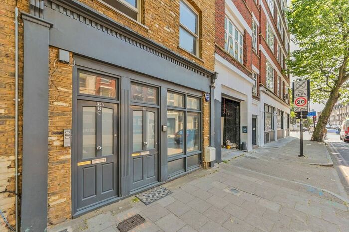 3 Bedroom Flat To Rent In Penton Street, Angel, London, N1