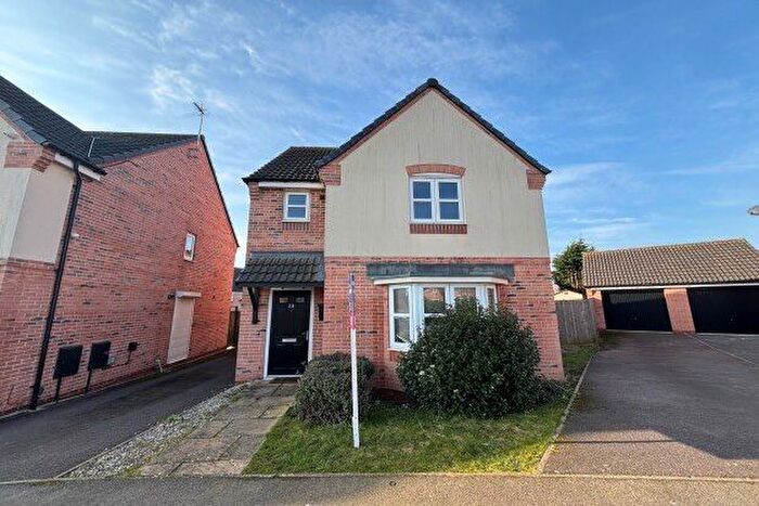 3 Bedroom Detached House To Rent In Knightwood Road, Leicester, LE4