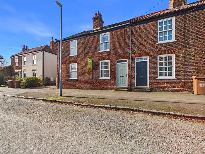2 Bedroom Cottage For Sale In Main Street, Elloughton, HU15