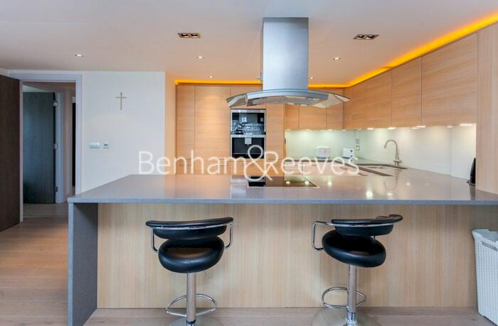 2 Bedroom Flat To Rent In Townmead Road, Fulham, SW6