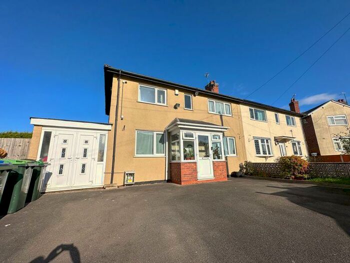 3 Bedroom Semi-Detached House To Rent In Birch Street, Oldbury, B68