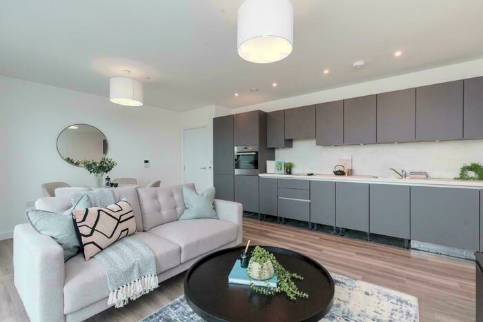 2 Bedroom Flat To Rent In Thunderer Street, London, E13