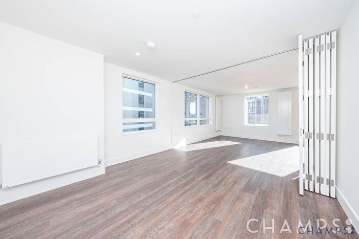 3 Bedroom Flat To Rent In North End Road, London, HA9