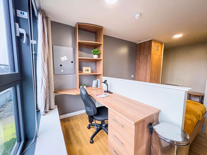 Studio To Rent In Potterrow, Edinburgh, EH8