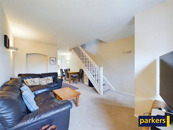 2 Bedroom End Of Terrace House For Sale In Bolwell Close, Twyford, Reading, Berkshire, RG10