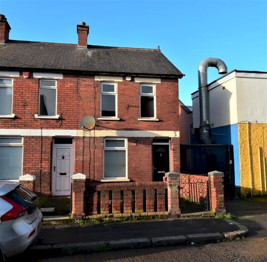Houses to rent in Tates Avenue, Belfast