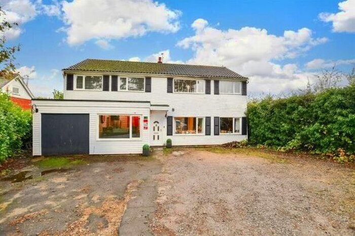 5 Bedroom Detached House To Rent In Blackness Road, Crowborough, TN6