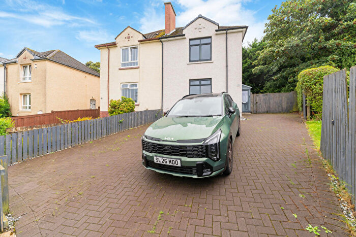 2 Bedroom Semi-Detached House For Sale In Walnut Road, Glasgow, G22