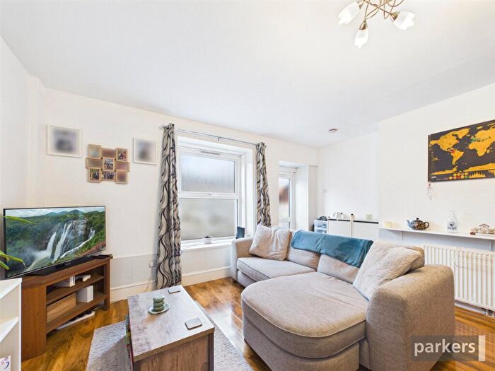 1 Bedroom Apartment To Rent In Castle Hill, Reading, Berkshire, RG1