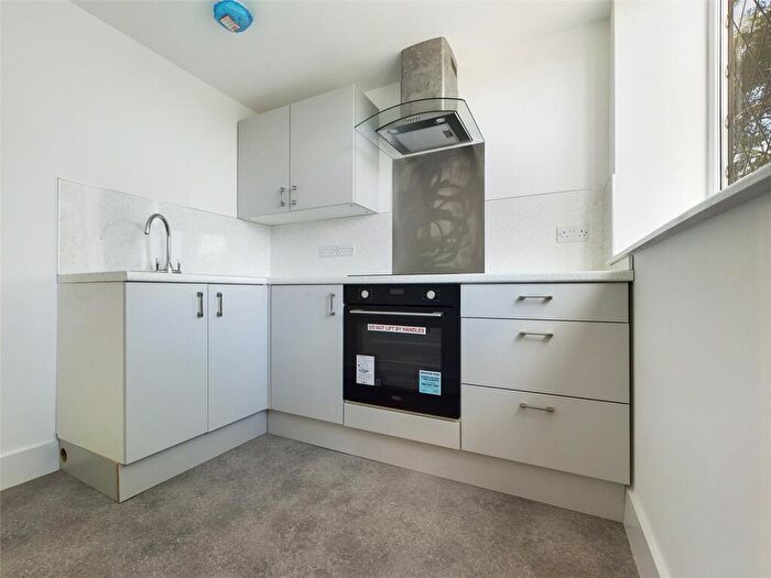 1 Bedroom Apartment To Rent In Elm Grove, Worthing, West Sussex, BN11