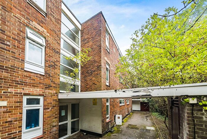 1 Bedroom Flat To Rent In Carlton Court, Anerley, London, SE20