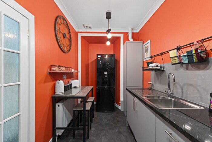 2 Bedroom Flat For Sale In High Street, Tranent, EH33