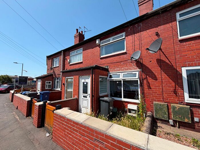 2 Bedroom Terraced House To Rent In Daw Lane, Bentley, Doncaster, DN5
