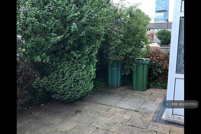 2 Bedroom Flat To Rent In St. Pauls Drive, London, E15