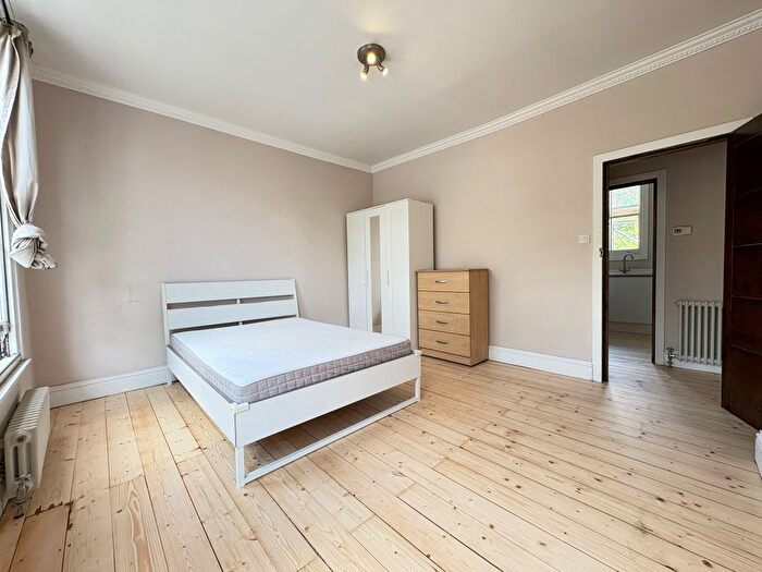 2 Bedroom Flat To Rent In Balfe Street, London, N1