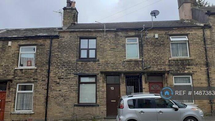 2 Bedroom Terraced House To Rent In Copley Street, Bradford, BD5