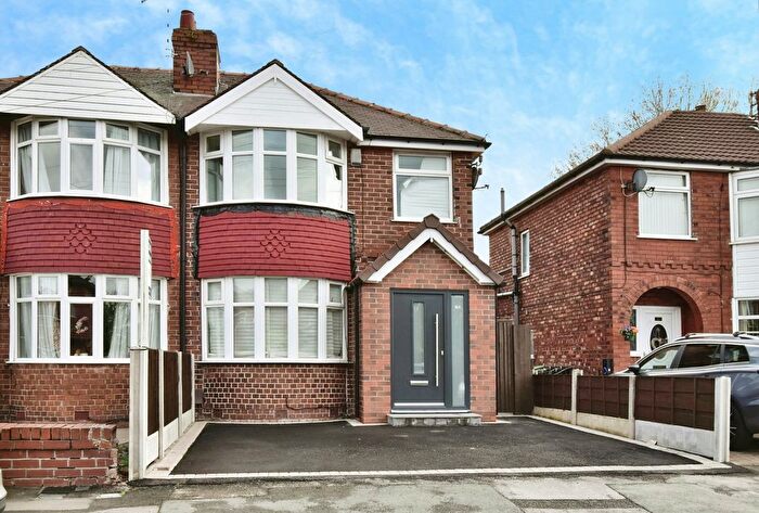 3 Bedroom Semi Detached House For Sale In Arderne Road, Timperley, Altrincham, Greater Manchester, WA15