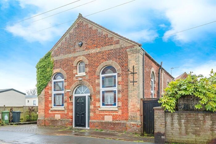 3 Bedroom Character Property For Sale In Beach Road, Sea Palling, Norwich, NR12
