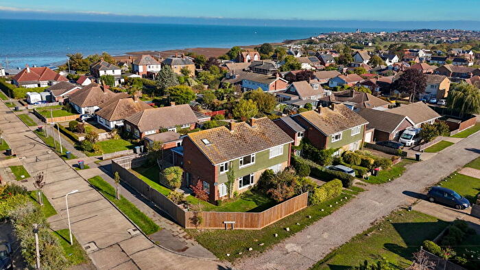 4 Bedroom Semi Detached House For Sale In Sunray Avenue, Whitstable, CT5