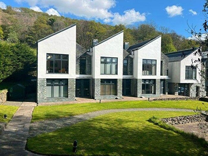 2 Bedroom Apartment For Sale In Blue Hill Park, Ambleside, Cumbria, LA22