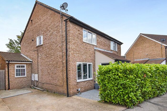 3 Bedroom Semi-Detached House For Sale In Wagtail Drive, Heybridge, CM9