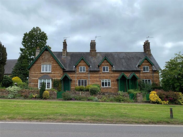 1 Bedroom Terraced House To Rent In Rockingham, Market Harborough, LE16