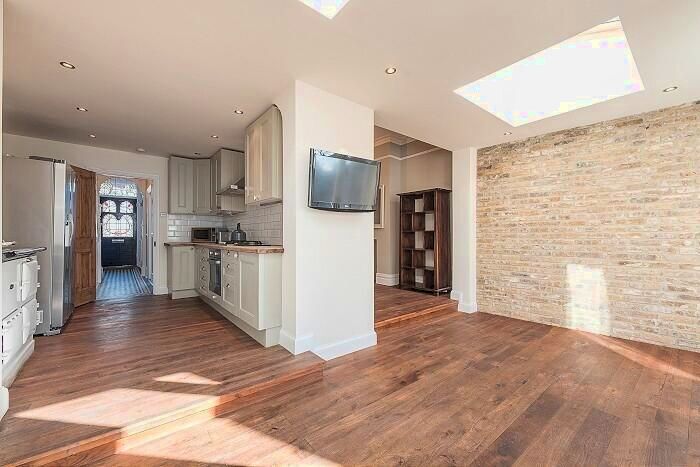 4 Bedroom Terraced House To Rent In Friern Barnet Road, London, N11