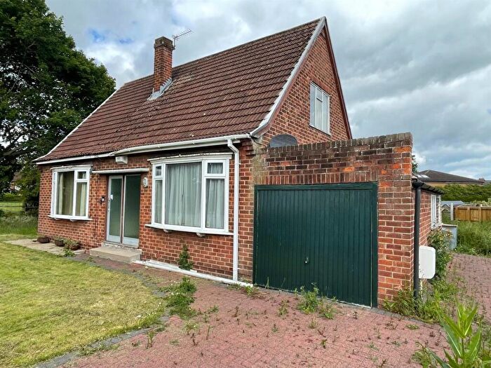3 Bedroom Detached Bungalow For Sale In Colstan Road, Northallerton, DL6