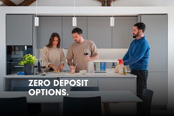 3 Bedroom Town House To Rent In Milton Street, Sheffield, S3