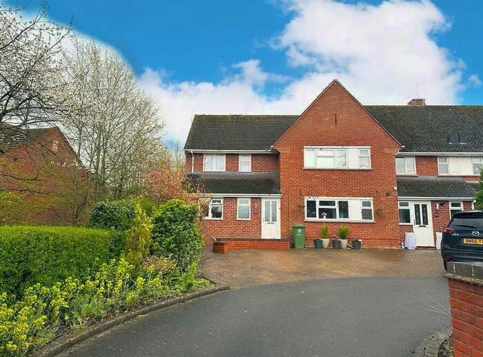 2 Bedroom House To Rent In Alcester Road, Stratford-Upon-Avon, CV37