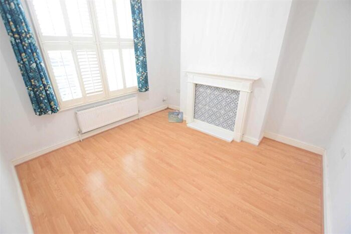 3 Bedroom Terraced House To Rent In Union Road, Lincoln, LN1