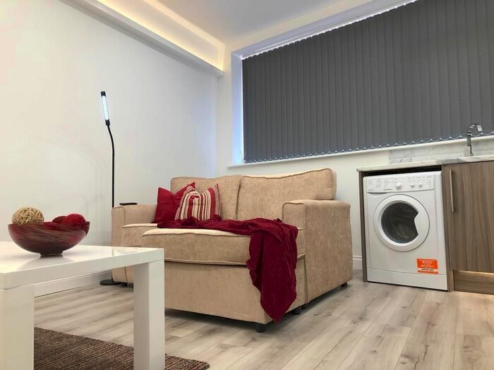 1 Bedroom Flat To Rent In Claughton Street, St Helens, WA10