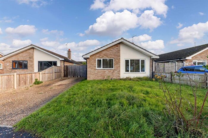 3 Bedroom Detached Bungalow For Sale In Laxfield Road, Sutton, NR12