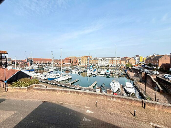 3 Bedroom Town House For Sale In Santa Cruz Drive, Eastbourne, BN23