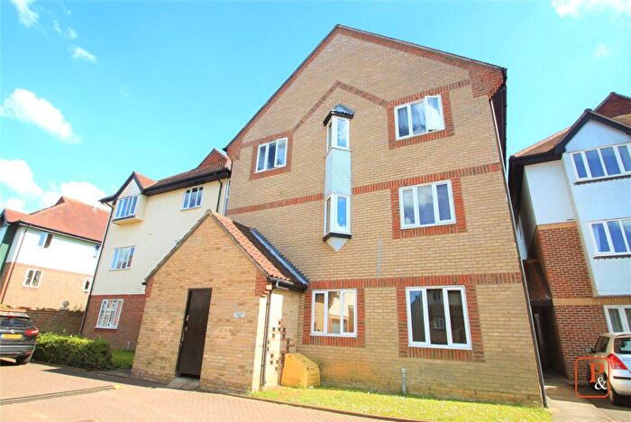 2 Bedroom Apartment To Rent In Nicholsons Grove, Colchester, Essex, CO1