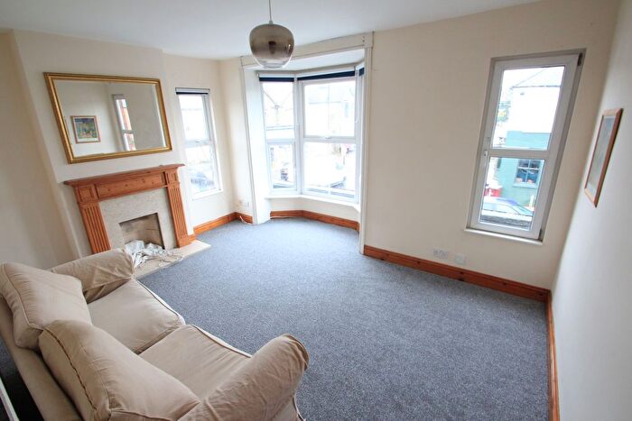 2 Bedroom Maisonette To Rent In Bower Street, Bedford, MK40