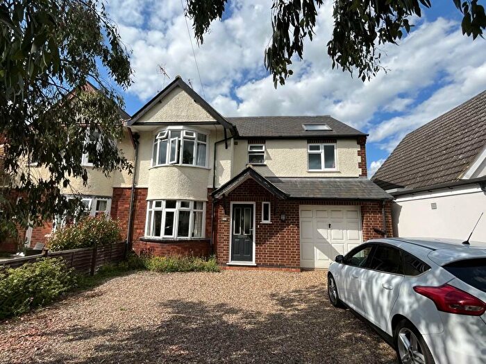 4 Bedroom Semi-Detached House To Rent In Welland Park Road, Market Harborough, LE16