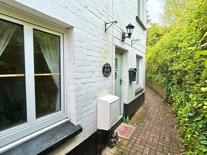 2 Bedroom Cottage To Rent In Moles Cottages, Exminster, Exeter, EX6