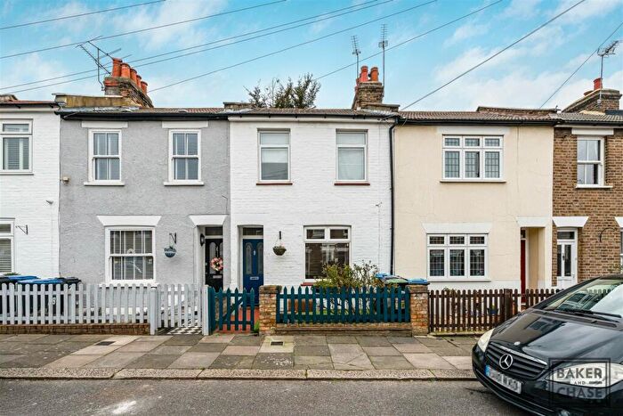 3 Bedroom Terraced House For Sale In Merton Road, Enfield, EN2