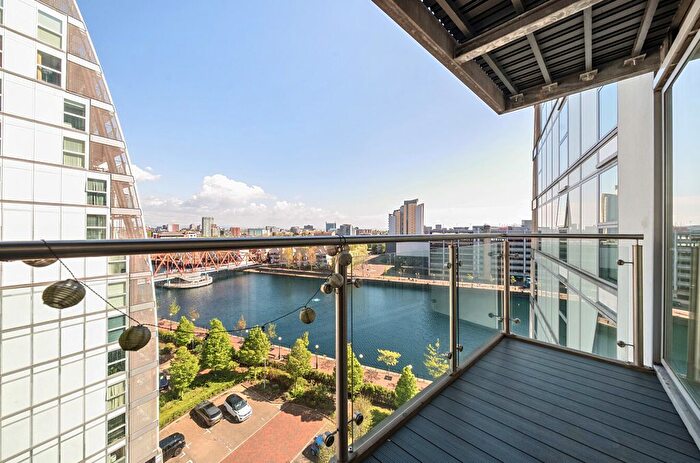 1 Bedroom Flat For Sale In The Quays, Salford, Greater Manchester, M50