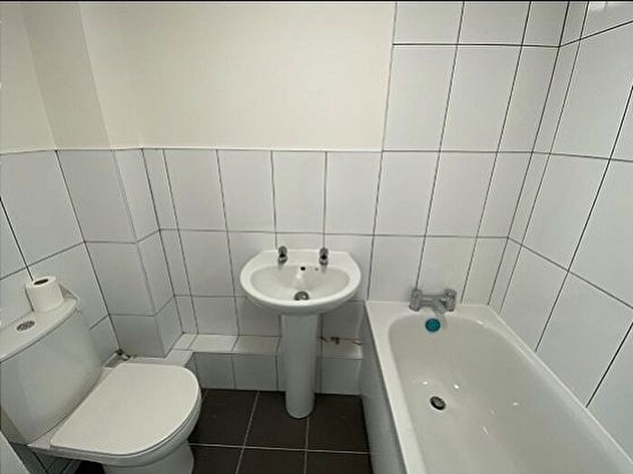 2 Bedroom Flat To Rent In Bridgnorth Road, Compton, Wolverhampton, WV6