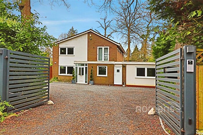 4 Bedroom Detached House For Sale In The Maultway, Camberley, Surrey, GU15