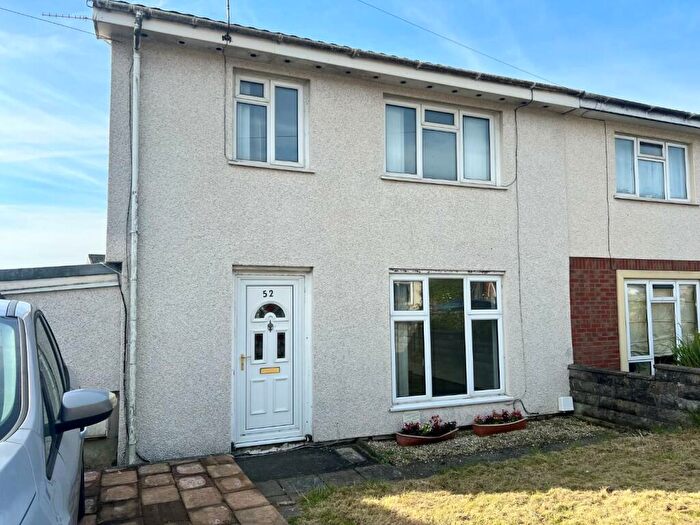3 Bedroom House To Rent In East Avenue, Kenfig Hill, Bridgend, CF33