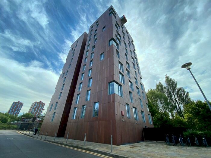 1 Bedroom Apartment To Rent In Emmeline - Three Towers, Manchester City Centre, Manchester, M40