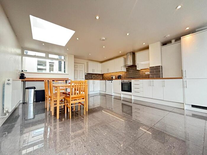 5 Bedroom Terraced House To Rent In Brayards Road, Peckham, SE15