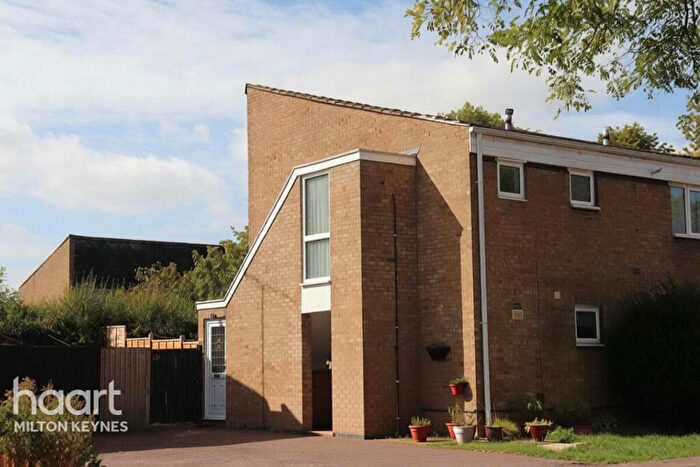 1 Bedroom Apartment For Sale In Cottesloe Court, Milton Keynes, MK11