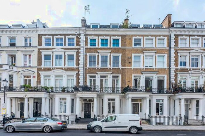 Studio To Rent In Collingham Place, Earls Court, London, SW5