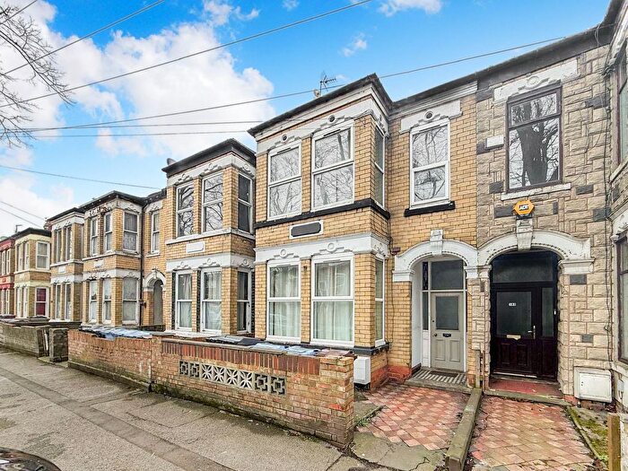 4 Bedroom Block Of Flats For Sale In Boulevard, Hull, HU3