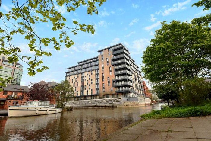 2 Bedroom Flat To Rent In Kennet House, Reading, RG1