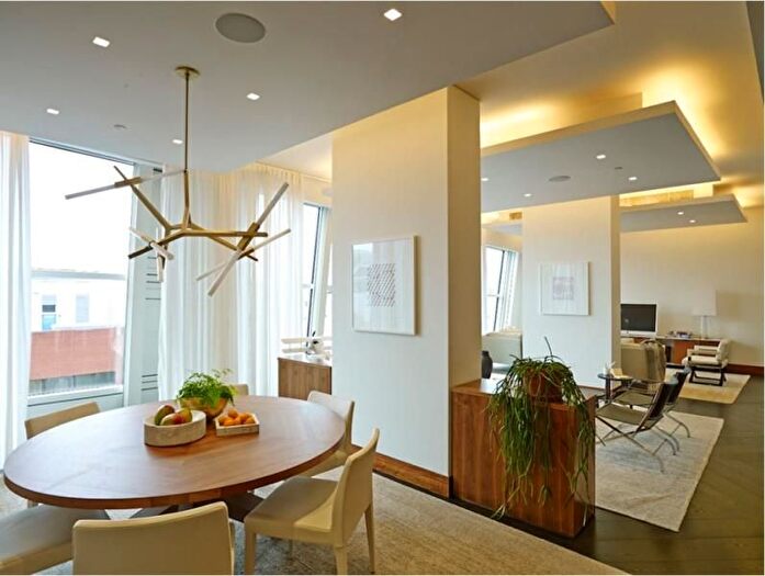 3 Bedroom Flat To Rent In Park House Apartments, North Row, Mayfair, W1K